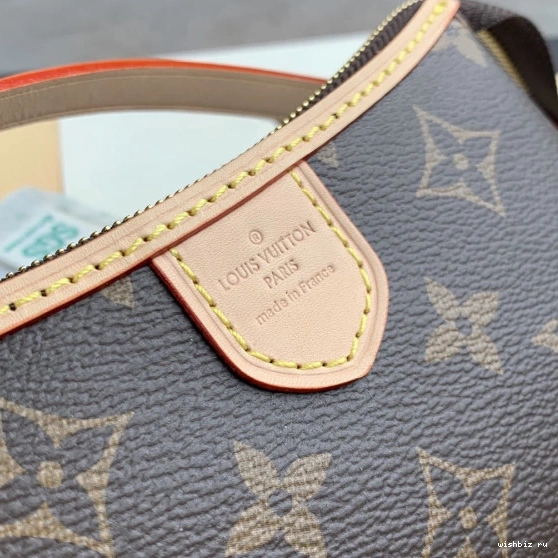 WIS LOUIS Delightful Mini Monogram Pouch VUITTON Pochette 0813